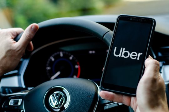 Uber România: între prezent și viitorul mobilității urbane