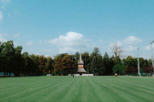 U Cluj se mută cu antrenamentele pe un teren modernizat. Cât plătește clubul Universității Babeș-Bolyai pentru chirie