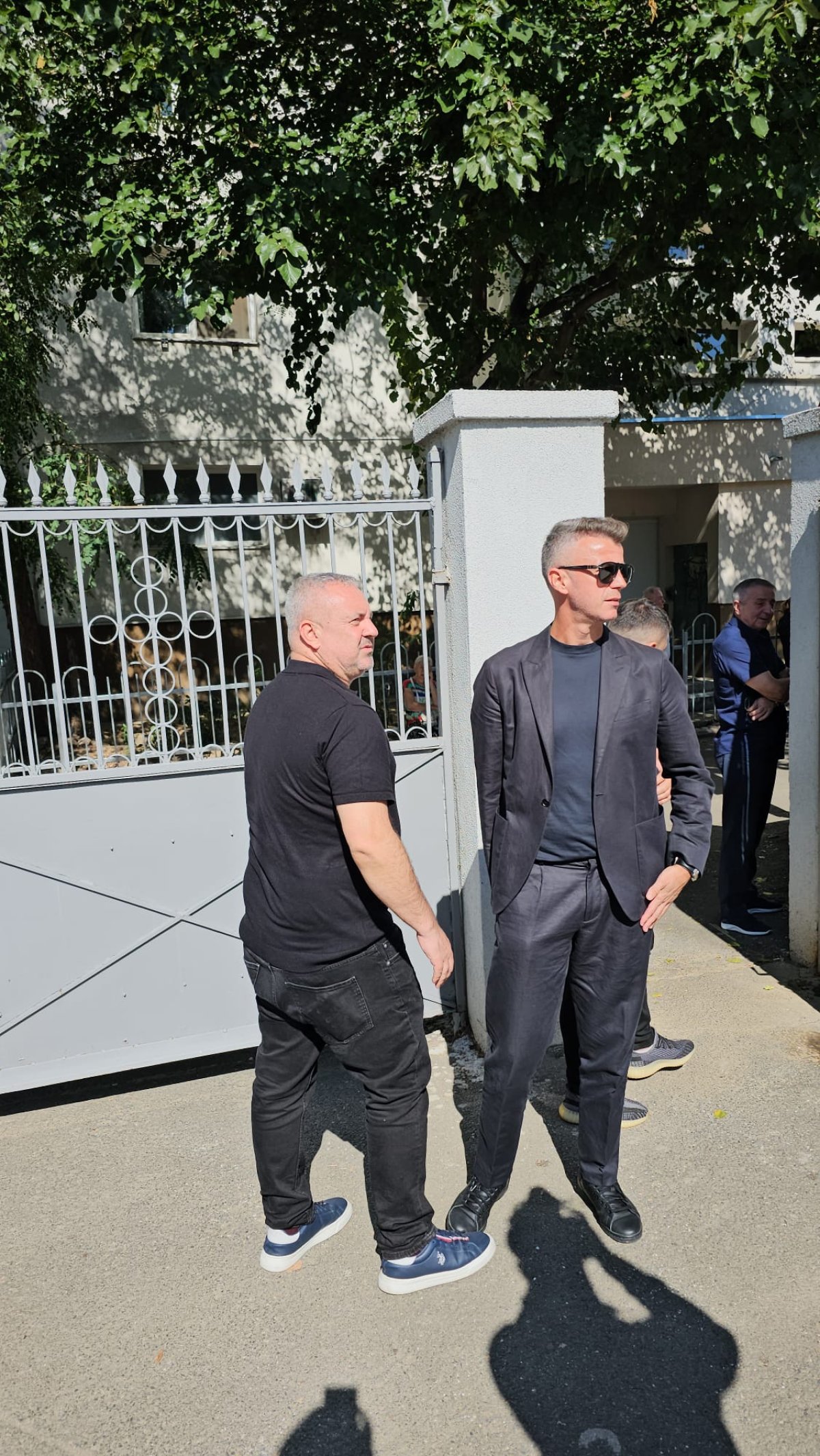 Miță Iosif și Ovidiu Burcă, la înmormântarea lui Florin Marin