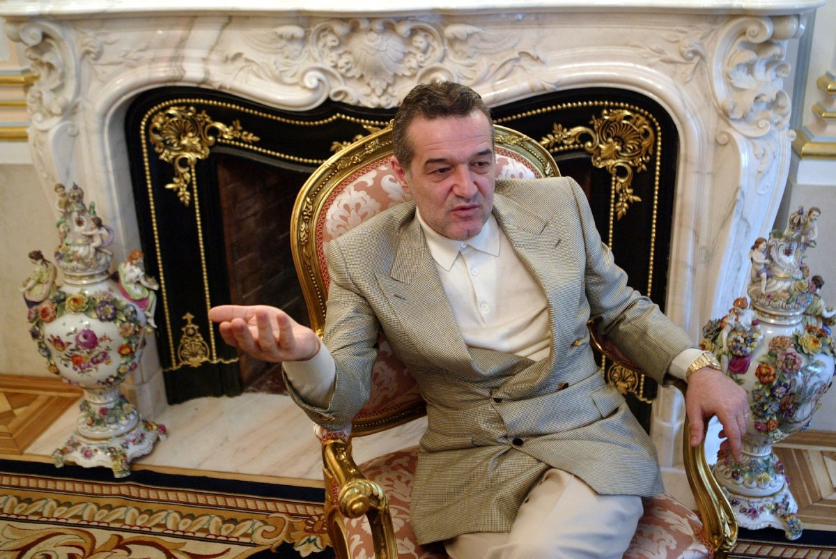 Gigi Becali este patronul celor de la FCSB