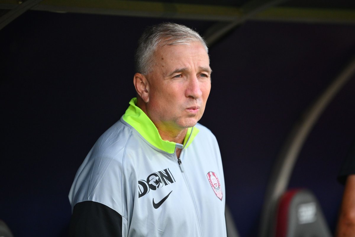 Dan Petrescu a obținut patru titluri de campion al României cu CFR Cluj