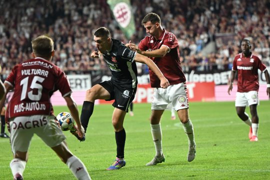 Fază controversată în Rapid - Hermannstadt! Giuleștenii au cerut penalty