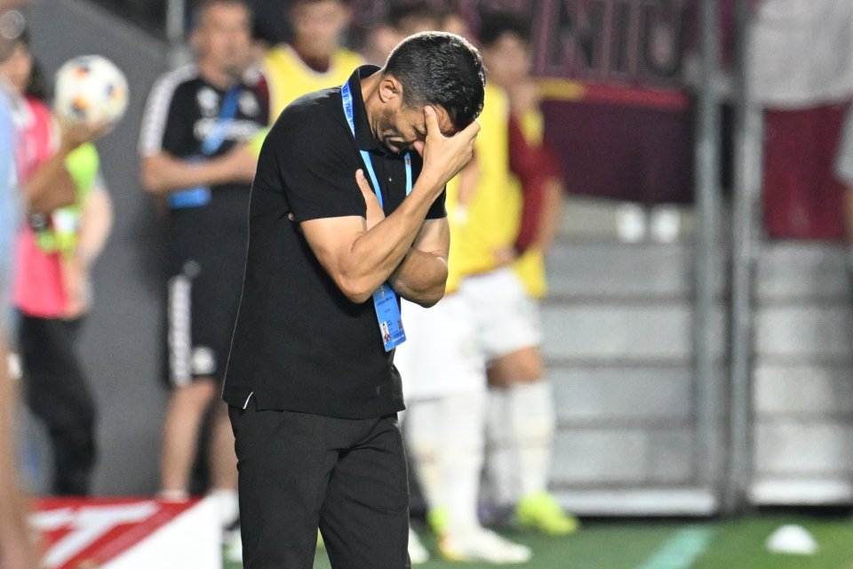 Costel Gâlcă și-a ”urecheat” fotbaliștii