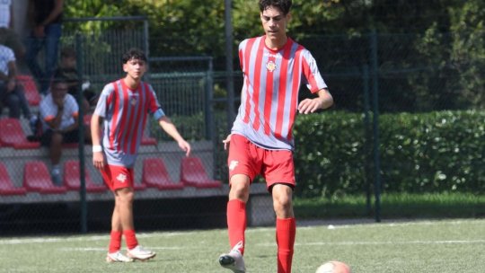 A început fotbalul la Dinamo și s-a transferat la o echipă din Serie A: ”Avea 7 oferte”. Naționala pentru care vrea să joace