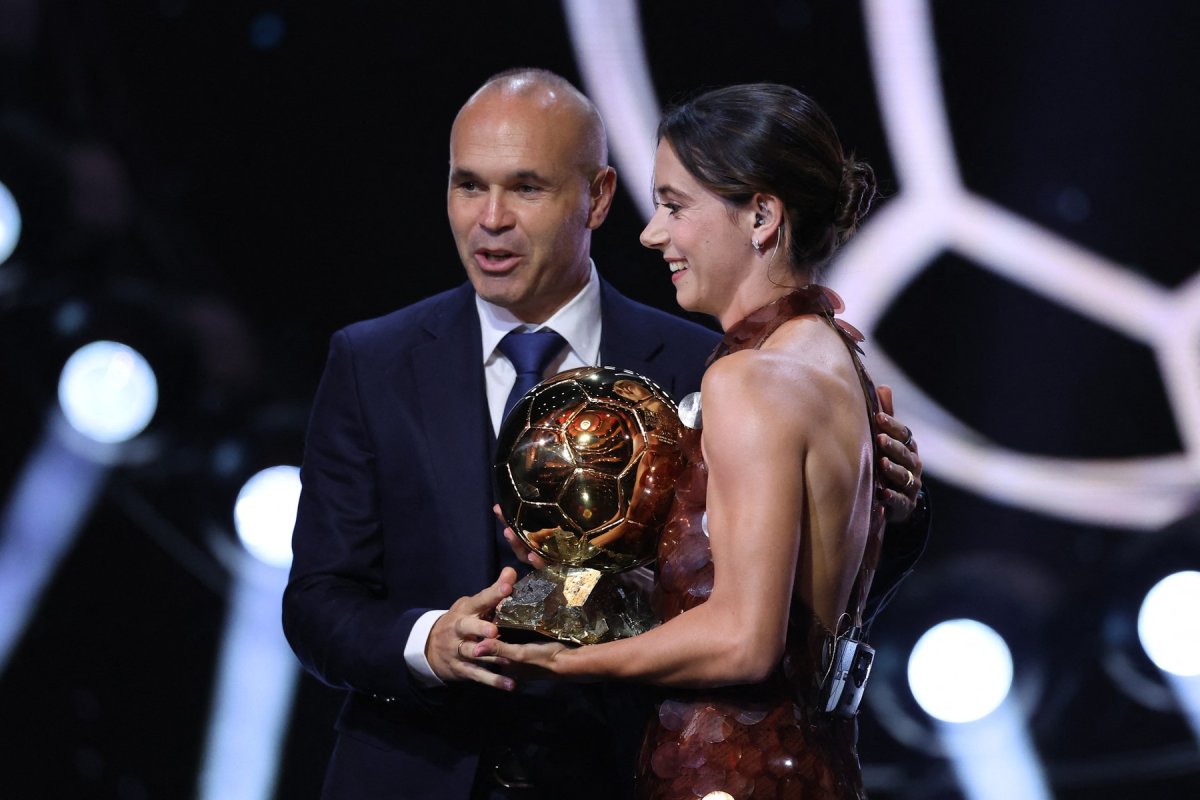 Aitana Bonmati și Andres Iniesta