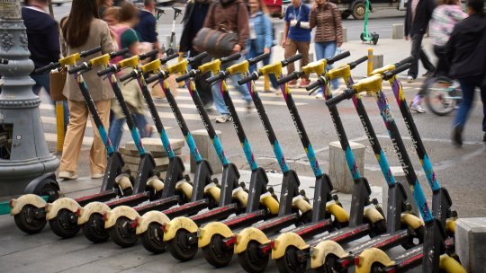 Alertă pe șoselele Capitalei: trotinete mortale! Primarul interimar anunță un regulament strict până la finalul anului