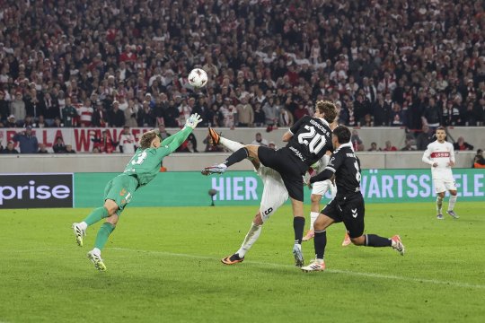 Dueluri echilibrate în Europa League: Ionuț Radu a fost titular în eșecul cu Stuttgart, victorii la limită pentru Porto și Lyon. Toate rezultatele serii