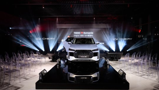 Chery își consolidează prezența în România. Showroom flagship și debutul noului TIGGO 4 HEV