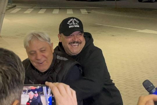 Bobonete, spectacol la Oblemenco! L-a ”asaltat” pe Cârțu, apoi a dat o declarație incendiară: ”Dinamo nu înseamnă mare lucru pentru mine!”