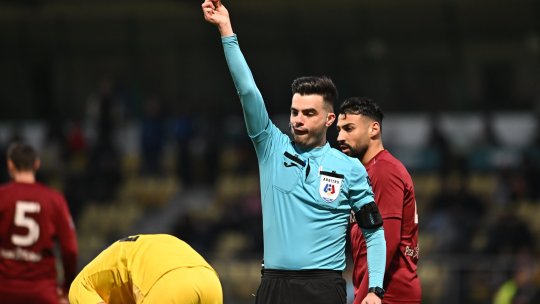 Un arbitru român a venit să îi facă galerie Craiovei la meciul cu Dinamo! A fost surprins la lojă, în apropierea lui Rotaru, iar în trecut era angajatul Universității: ”Înseamnă foarte mult pentru mine”