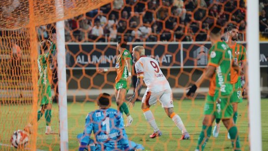 Gică Hagi a venit să îl vadă pe Ianis Hagi în duelul cu Galatasaray! Cum s-a descurcat fiul ”Regelui”