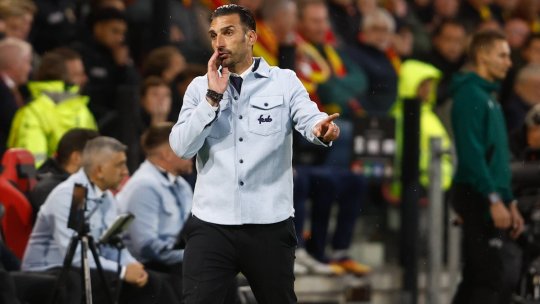 Mai rezistă Charalambous la FCSB? Dezbatere în direct: ”Câtă demnitate să îi lipsească unui om?” / ”Ar fi ridicol să-l demită”