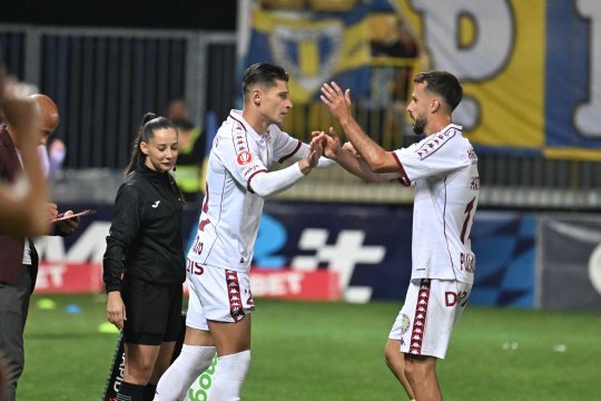 Alex Dobre s-a dus din nou la galeria Rapidului, după victoria cu Petrolul! Ce s-a întâmplat, după conflictul din precedenta etapă