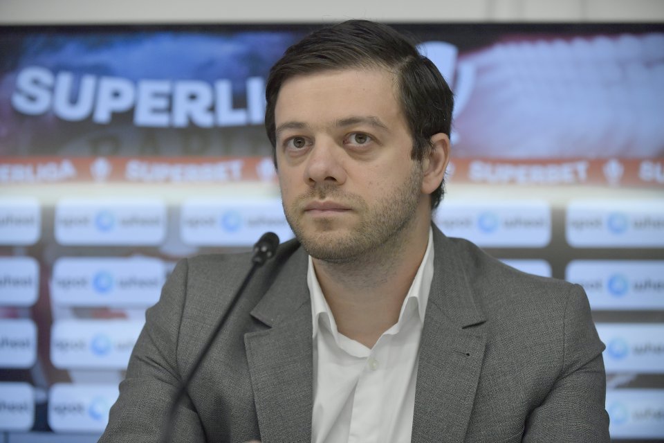 Conducerea Rapidului, atacată la Ploiești? ”Au aruncat cu sticle, păreau că vin la lojă”