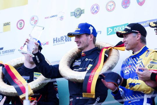 Verstappen își face un cadou în avans pentru ziua de naștere. Debut cu succes în GT3