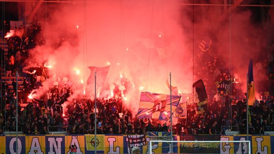 Bunica de 80 de ani a lui Pașcanu, luată la țintă de fanii Petrolului: ”Au aruncat cu floricele în ea” / ”Ce să facem, așa e la fotbal”