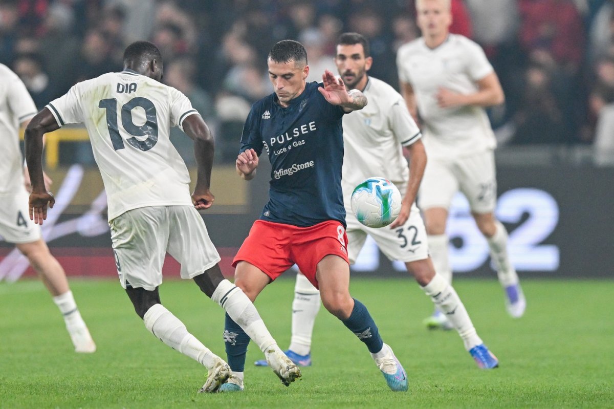 Nicolae Stanciu a evoluat doar 23 de minute pentru Genoa în eșecul cu Lazio