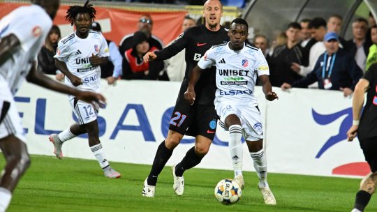 FIFA ”taie și spânzură” în SuperLiga! O nouă echipă a primit interdicție la transferuri