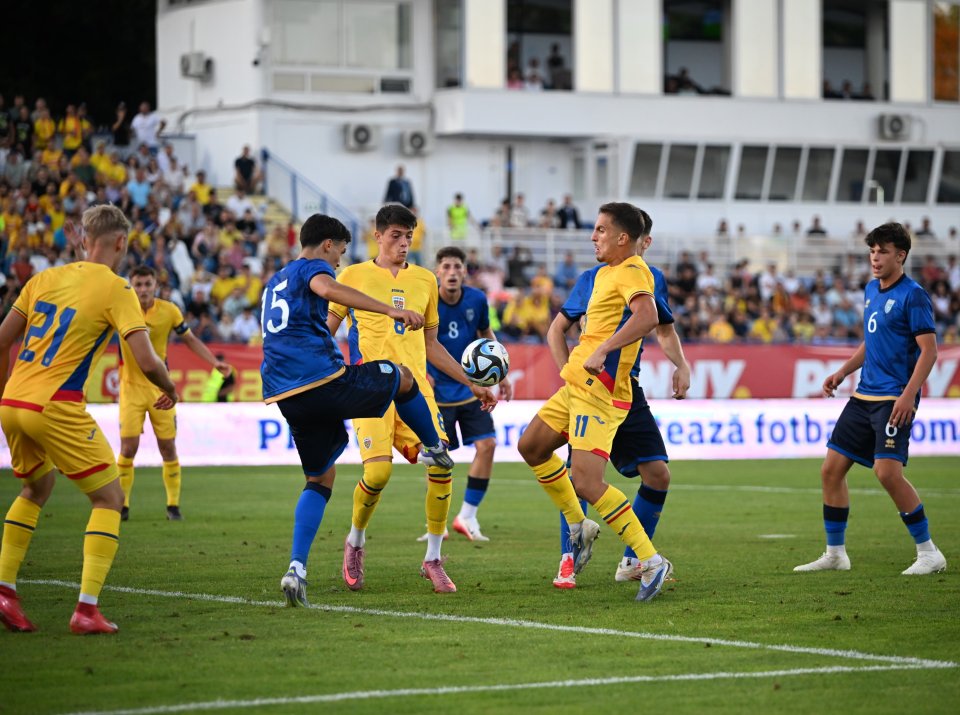 Costin Curelea a fost selecționer la naționala U20, acolo unde i-a antrenat pe câțiva dintre fotbaliștii care se regăsesc în lotul actual al reprezentativei U21