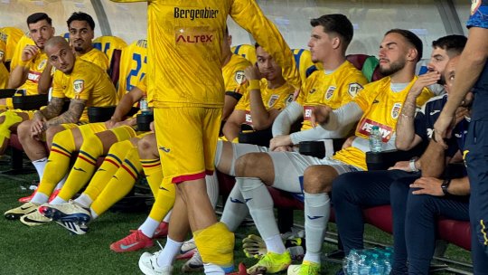 Imaginile suferinței! Louis Munteanu s-a accidentat la încălzire înainte de startul meciului cu Canada