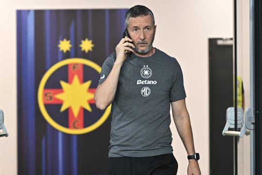 Mihai Stoica a izbucnit după ce a văzut 11-le de start trimis în teren de Mircea Lucescu: "Bagă-l să joace! Nu-l ține pe bancă!"
