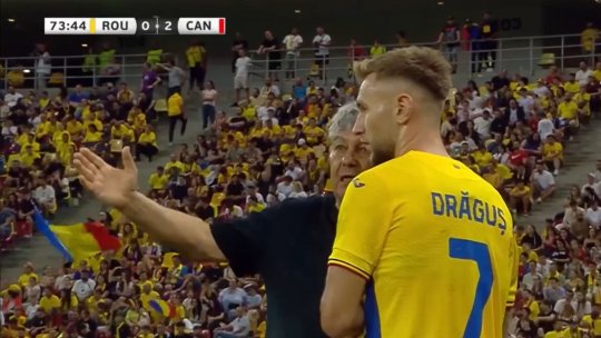 Denis Drăguș a fost apostrofat de Mircea Lucescu, imediat după schimbare. Fanii l-au huiduit pe atacant