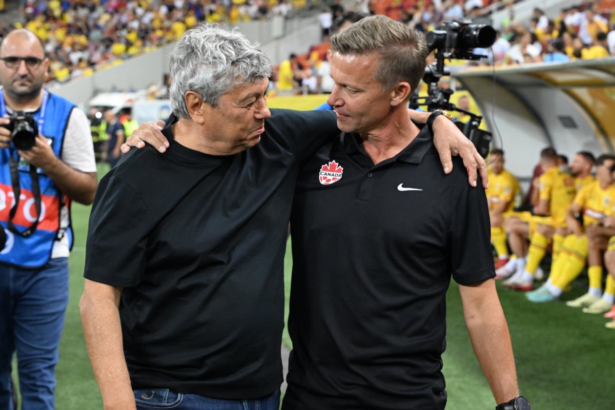 Selecționerul Canadei, mesaj ironic pentru FRF, la finalul meciului: ”Hai, românilor...”. Ce i-a urat lui Lucescu