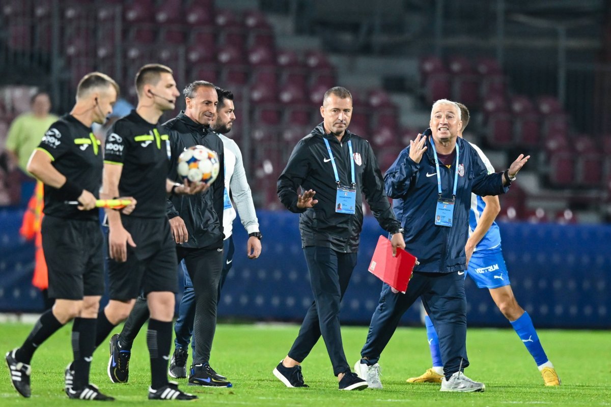 Dan Petrescu a făcut criză de nervi