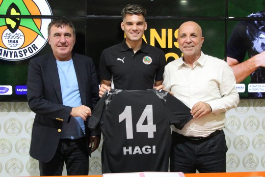 Ce a spus Ianis Hagi despre posibilitatea de a juca împotriva tatălui său în Turcia
