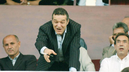 Patronul și antrenorul de la Rapid, meditații la engleză cu aceeași profesoară: ”Sunt rusofoni”