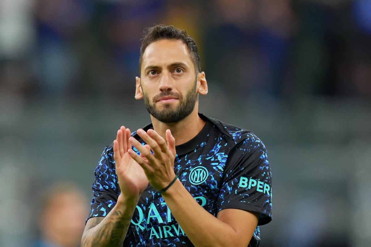 Hakan Calhanoglou a fost dorit de Galatasaray