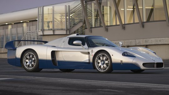 Maserati MC12 Stradale: licitație record. Cel mai scump Maserati modern vândut vreodată