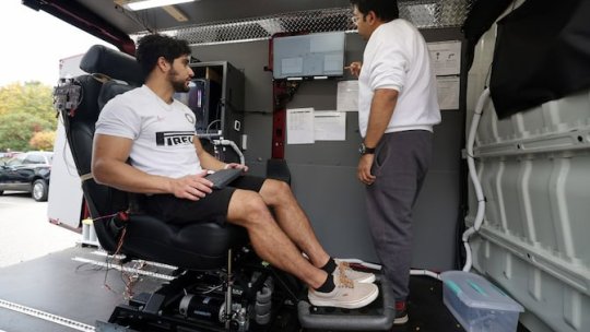 Rău de mișcare într-o mașină electrică? Cercetătorii japonezii anunță că au găsit leacul