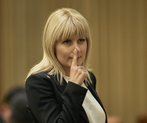 Ioan Varga, răspuns necruțător pentru Elena Udrea: ”Minte, a prostit o grămadă de lume! A încercat să mă șantajeze, va răspunde, a înșelat peste 200 de familii”