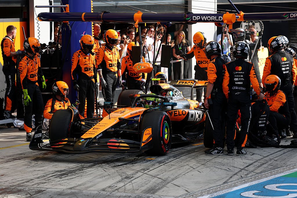 Revenirea motoarelor V8 se amână în Formula 1