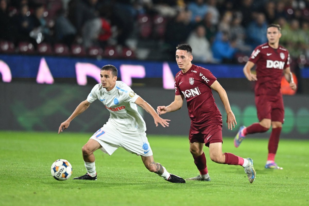 Alin Gică (dreapta) nu va ajunge la Rapid