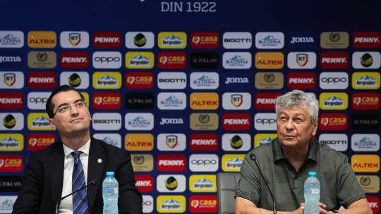 Scene neverosimile cu Mircea Lucescu! A spus «noapte bună» și a dat să se ridice, dar Burleanu l-a oprit: ”Vine autocarul să plecăm, dumneavoastră ați făcut programul”