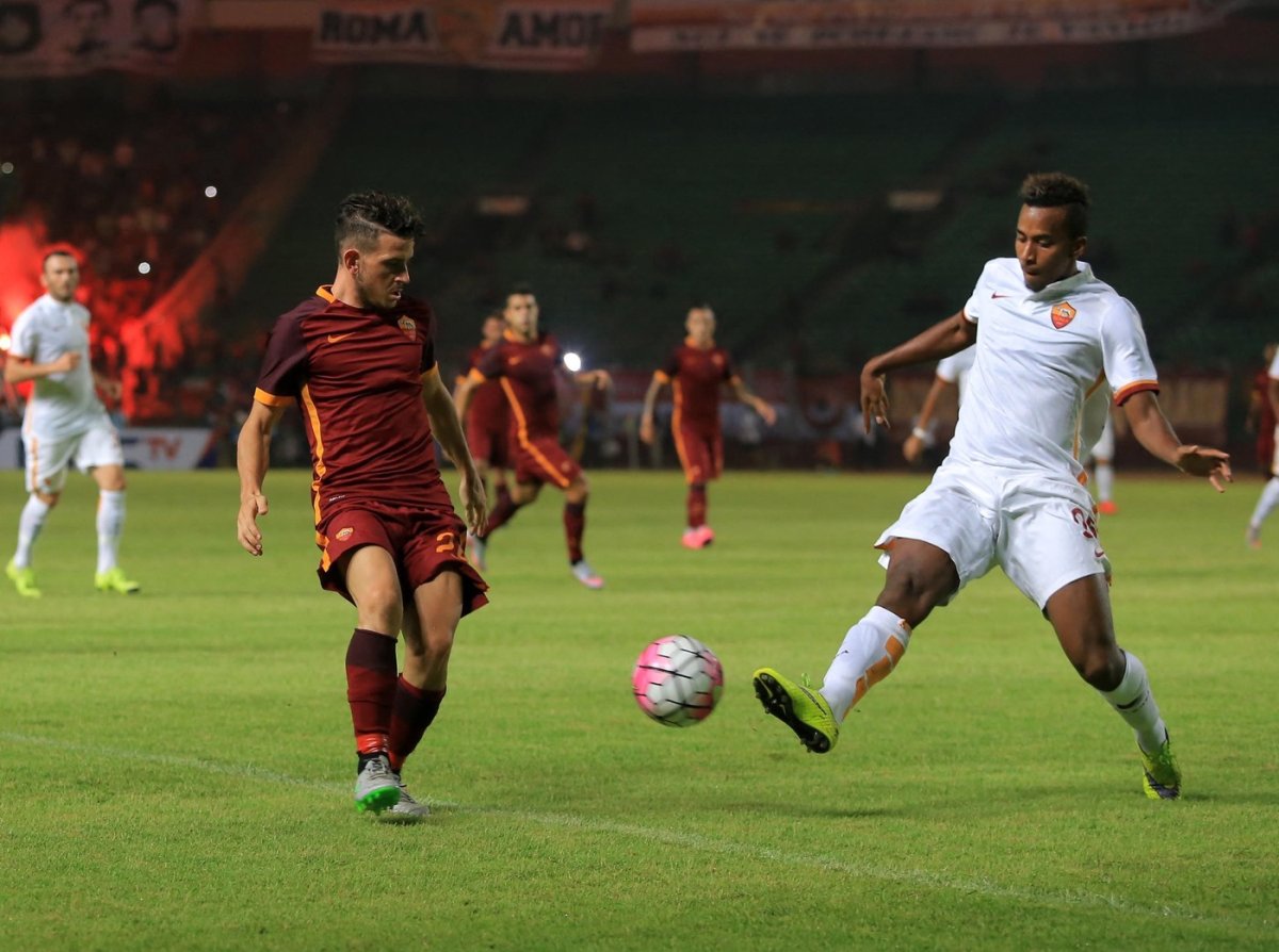 Capradossi, în tricoul celor de la AS Roma