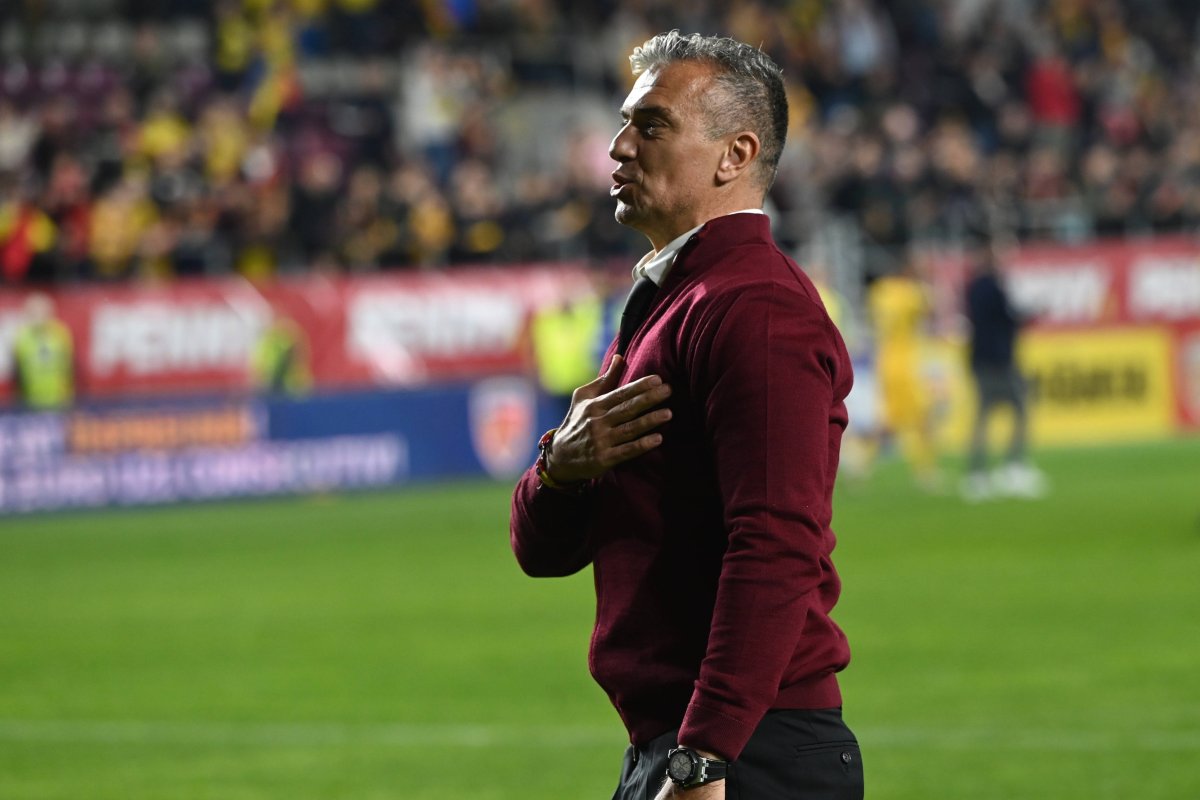 Cu DC United, Louis Munteanu a semnat pe trei ani, cu opţiune de prelungire pe încă unul