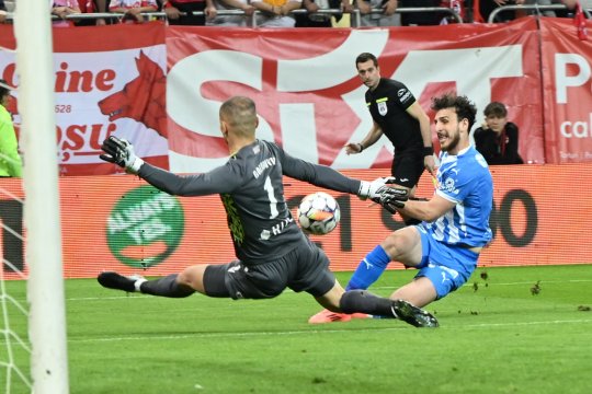 Fostul portar al lui Dinamo, aproape de revenirea în SuperLigă. Ce echipă insistă pentru el