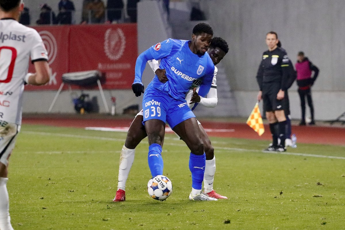 Steven Nsimba este cotat la 800.000 de euro