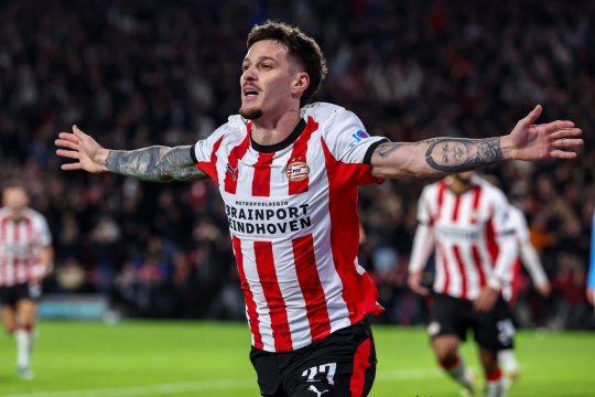 Dennis Man, gol și pasă decisivă! PSV a făcut recital în campionat