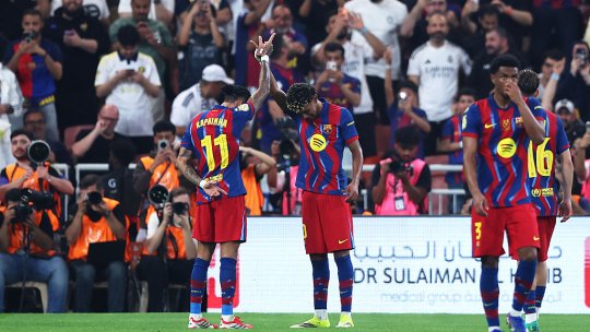 Barcelona - Real Madrid 3-2. Catalanii câștigă a doua Supercupă la rând! Final dramatic: de Jong a fost eliminat pentru o intrare criminală asupra lui Mbappe
