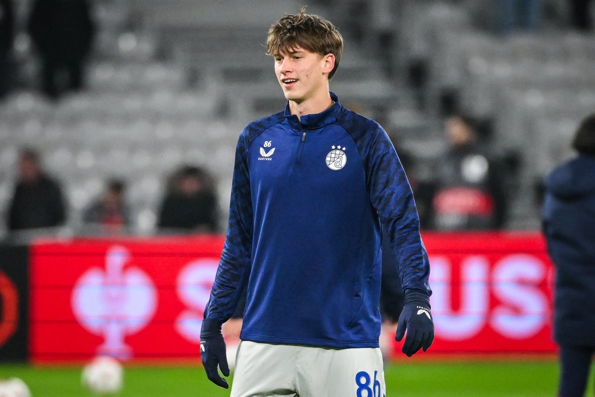 Leon Jakirović, în echipamentul celor de la Dinamo Zagreb