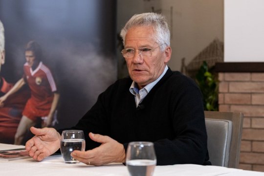 Fostul atacant de la Dinamo a izbucnit la adresa stelistului Bölöni: ”Ai zis că ești maghiar, nu român! Cine te-a format, băi, băiatule, unde ai crescut?!”