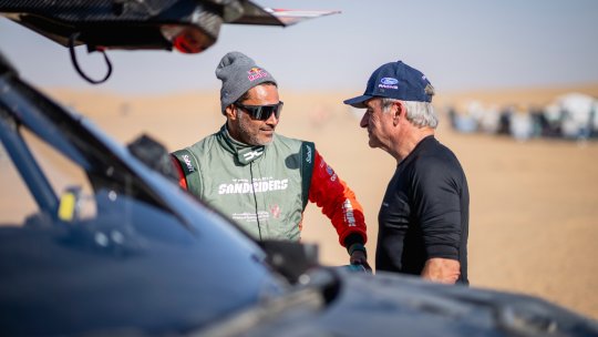 Dakar, etapa 10: Într-o zi în care se aniversează 4 decenii de la dispariția inițiatorului competiției, Thierry Sabine, Al-Attiyah readuce Dacia Sandriders pe prima poziție!