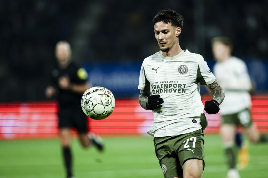 Dennis Man a înscris din nou pentru PSV, dar n-a prins pe teren finalul primei reprize