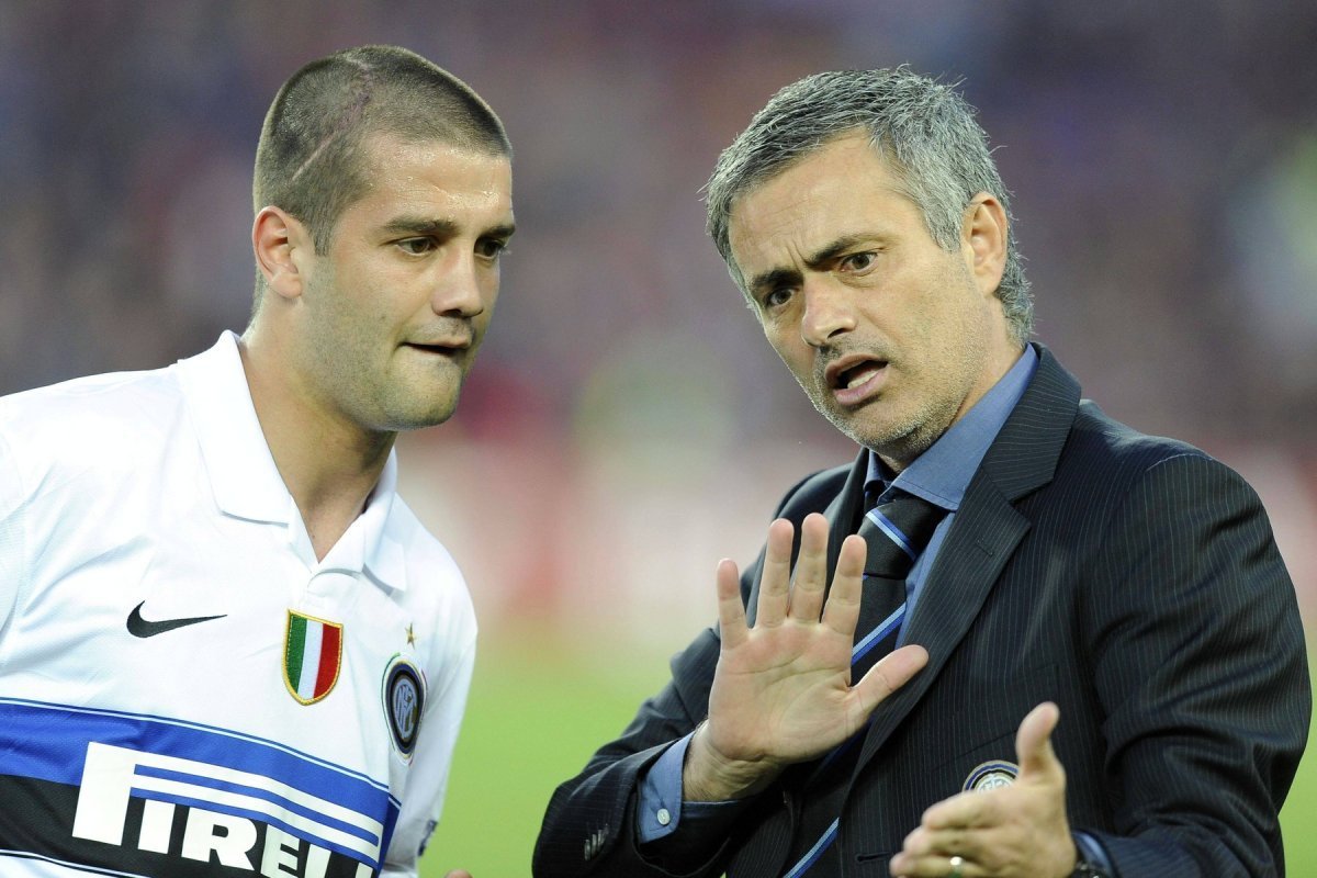 Cristi Chivu, alături de Jose Mourinho
