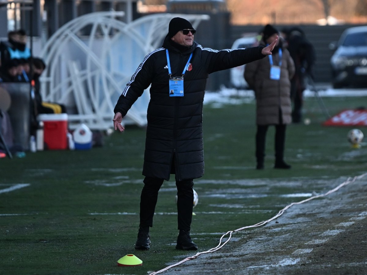 Stadioanele trebuie să fie dotate cu instalaţie de nocturnă