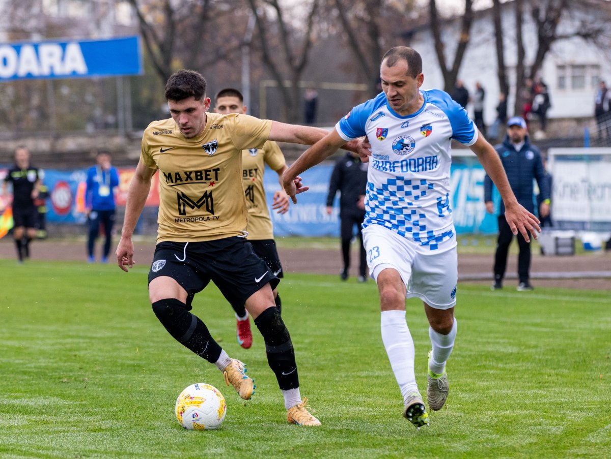 Sezonul 1991-1992 a fost ultimul jucat de Corvinul în Liga 1